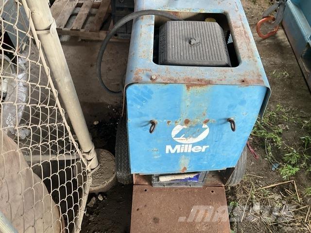 Miller 225 용접기