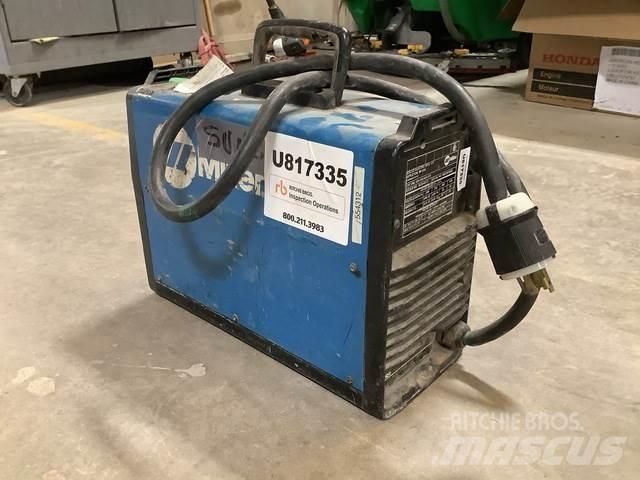 Miller CST-280 용접기