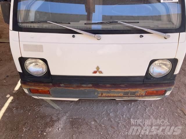 Mitsubishi  다목적 장비
