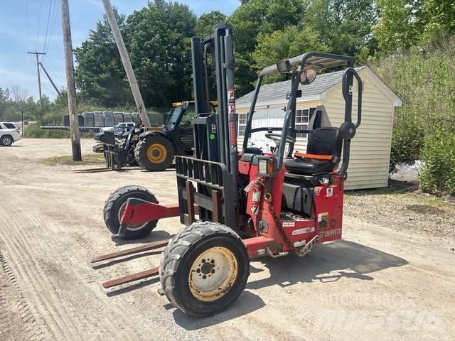 Moffett M45P 트럭 장착 포크리프트