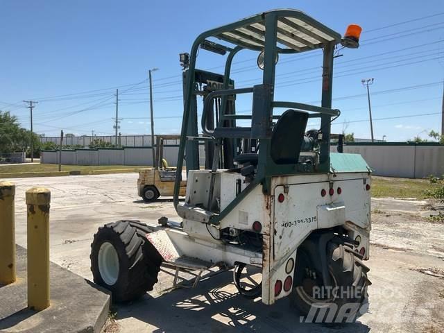 Moffett M5000 트럭 장착 포크리프트