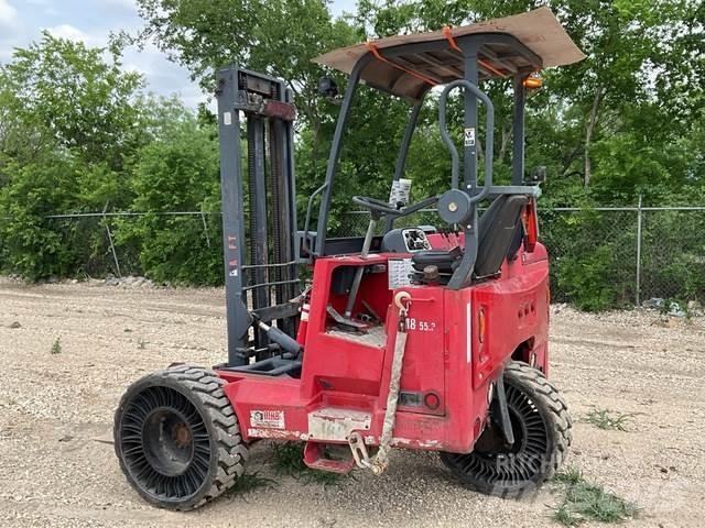 Moffett M855.3 트럭 장착 포크리프트