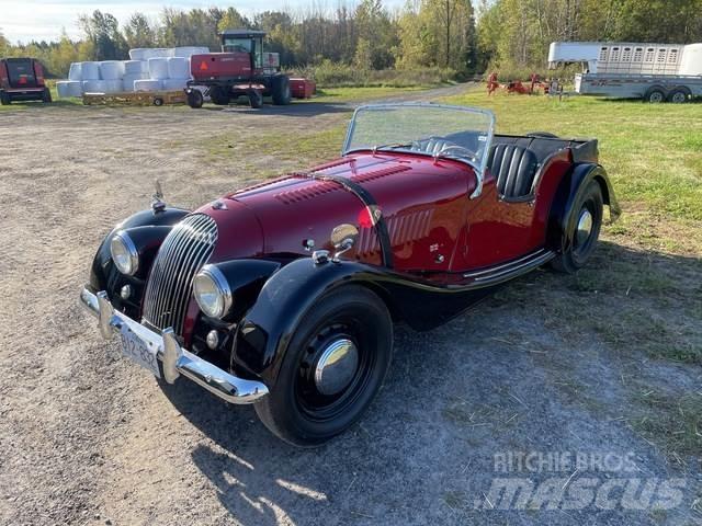 Morgan Plus 4 자동차
