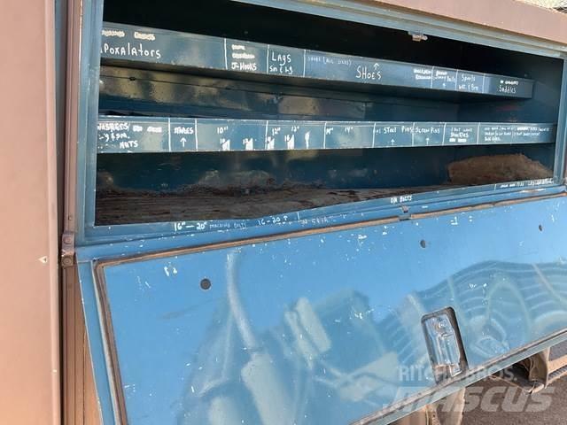Navistar 4700 트럭 탑재 고소작업대