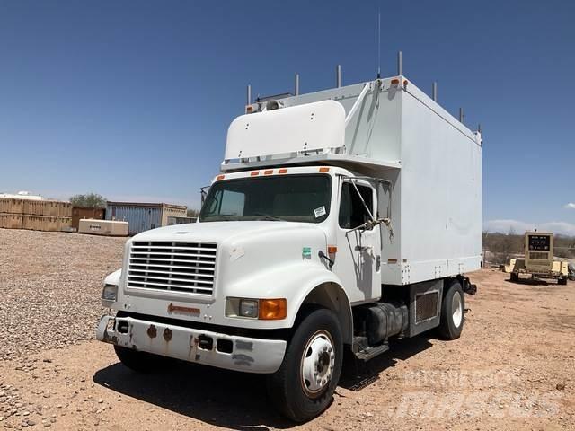 Navistar 4700 탑차 트럭