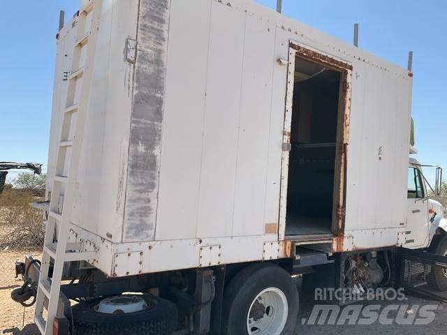 Navistar 4700 탑차 트럭