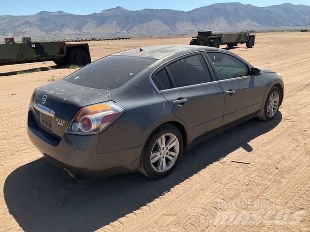 Nissan Altima 자동차