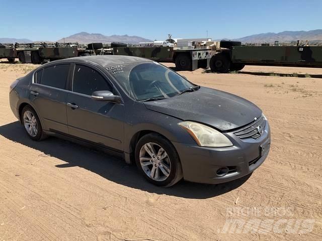 Nissan Altima 자동차