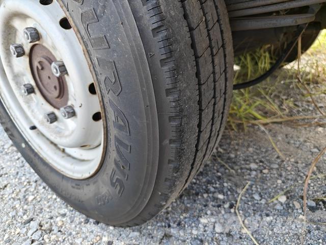 Nissan ATLAS 플랫베드/드롭사이드 트럭