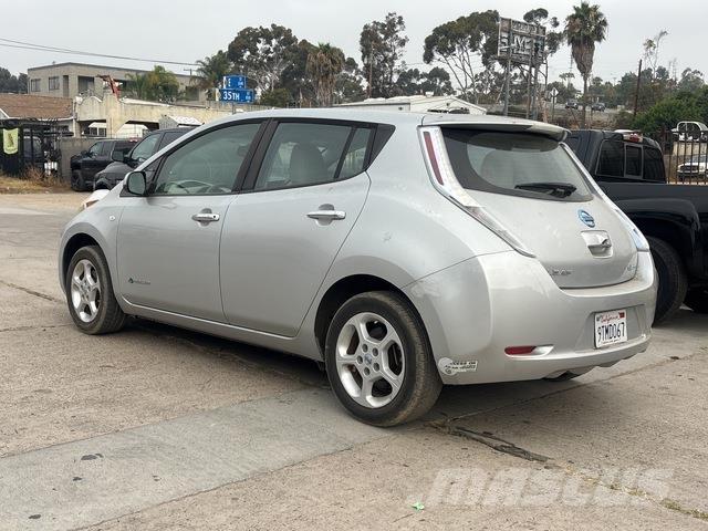 Nissan Leaf 자동차
