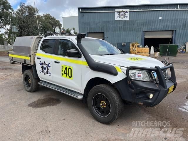 Nissan Navara 픽업/드롭사이드