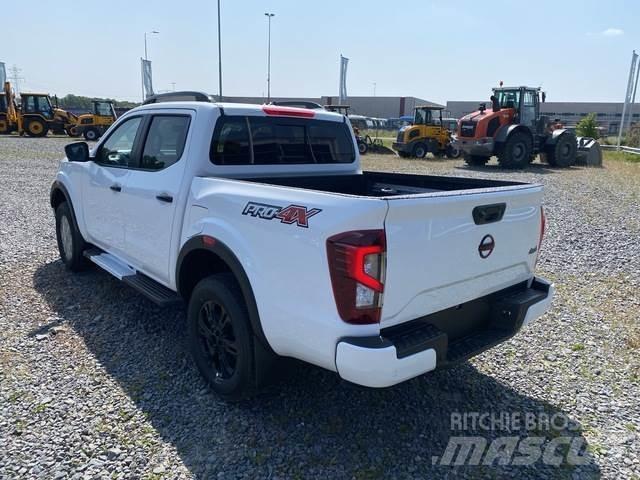Nissan Navara 기타