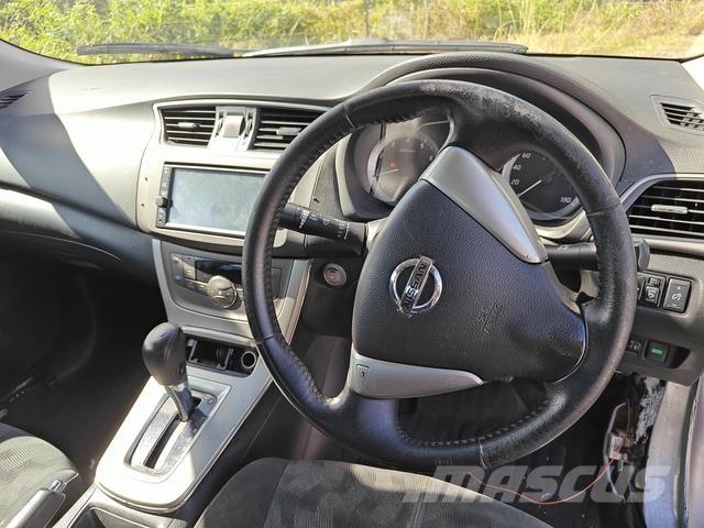 Nissan SYLPHY 자동차