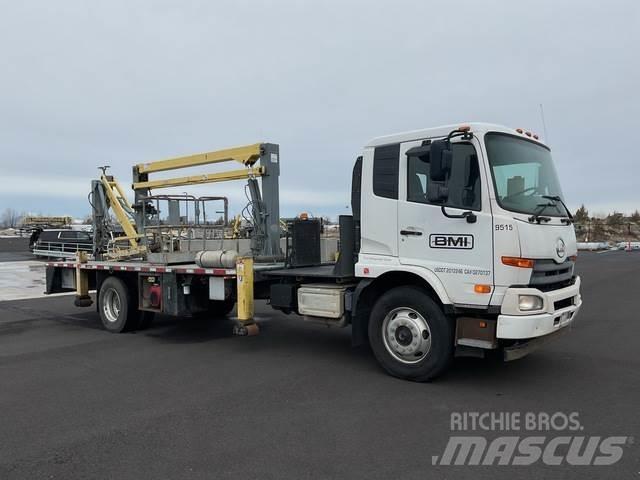 Nissan UD3300 건설 장비 - 기타