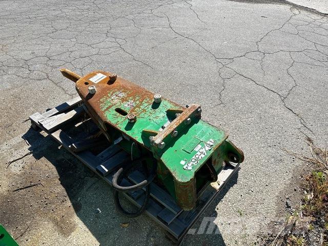 Okada ORV1000 브레이커