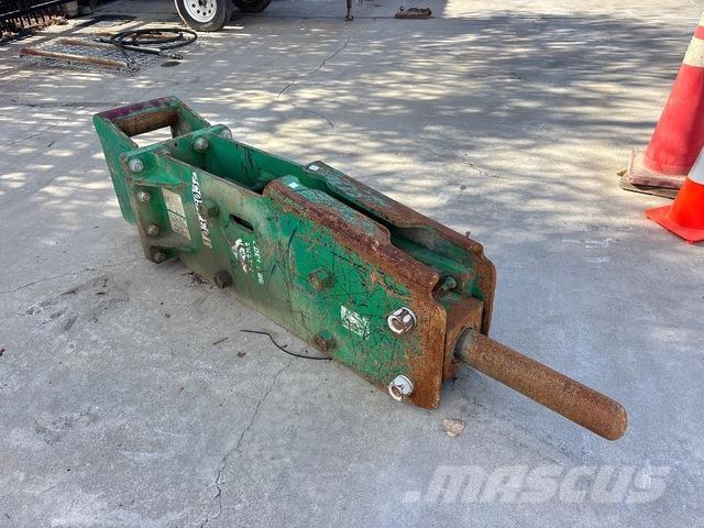 Okada ORV1300 브레이커