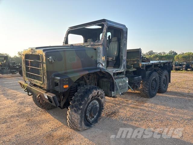 Oshkosh  탑차 트럭