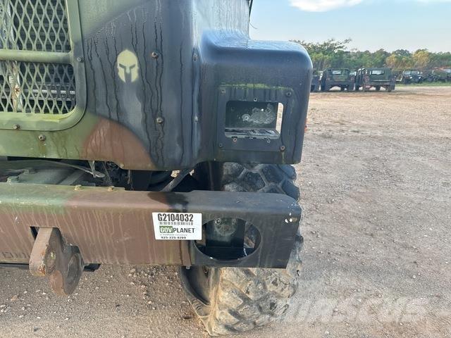 Oshkosh  탑차 트럭
