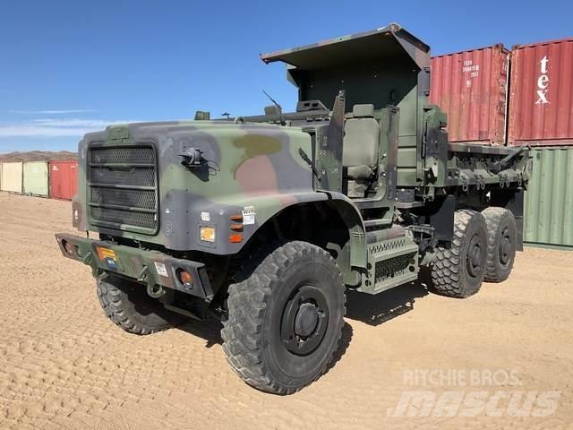 Oshkosh AMK29A1 덤프 트럭