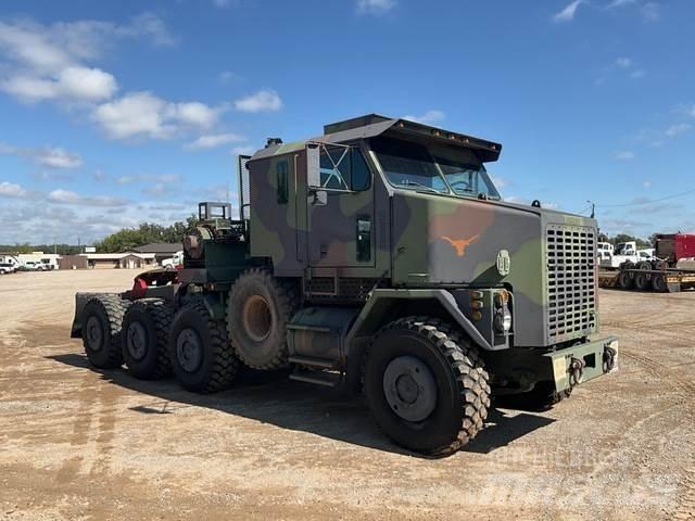 Oshkosh M1070 회수 차량