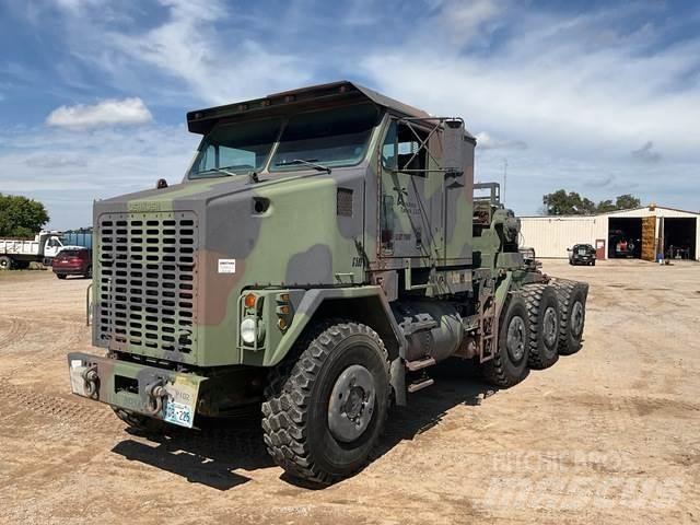 Oshkosh M1070 회수 차량