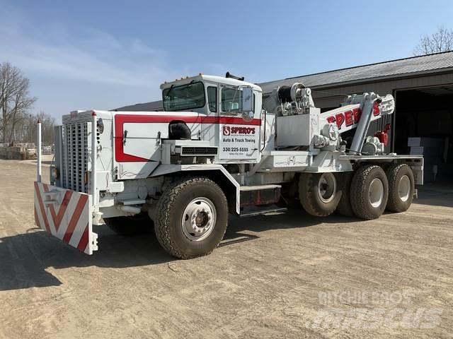 Oshkosh M911 회수 차량
