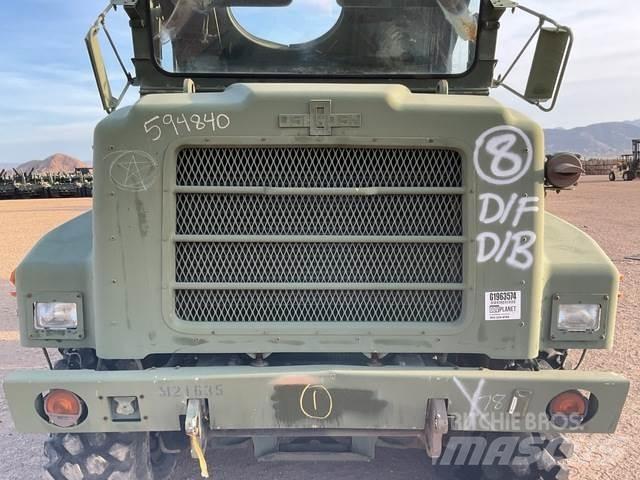 Oshkosh MK25 탑차 트럭