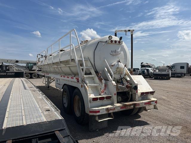  PCI 130 BBL 탱커 트레일러