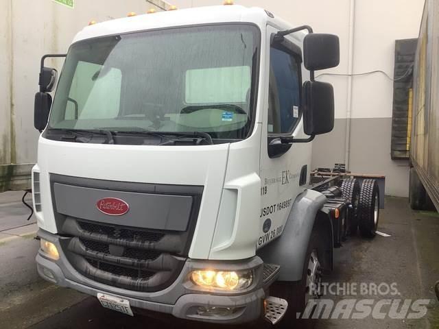 Peterbilt 220 캐빈 및 인테리어