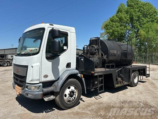 Peterbilt 220 기타 트럭