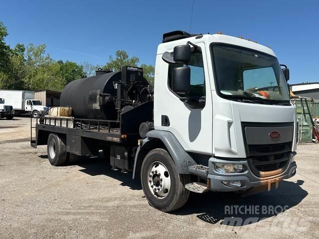 Peterbilt 220 기타 트럭