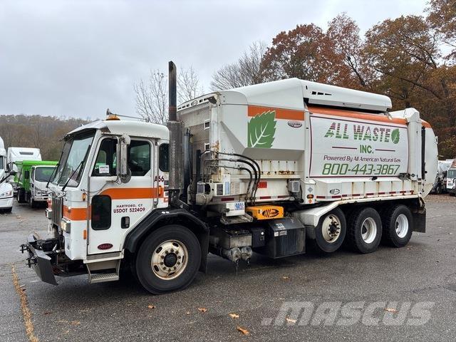 Peterbilt 320 폐기물 수거 트럭