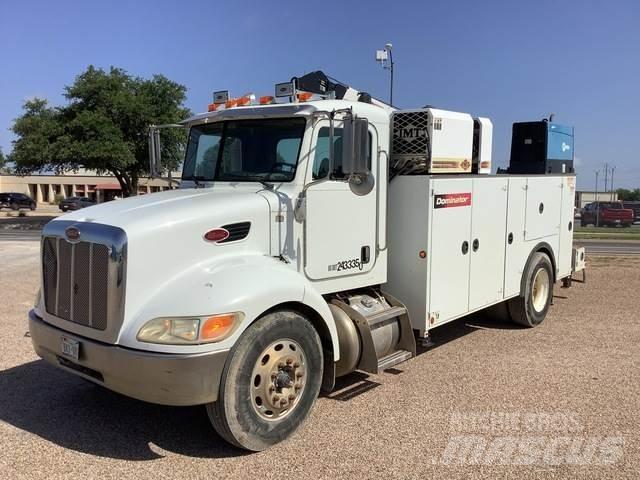 Peterbilt 330 시립/다목적 차량
