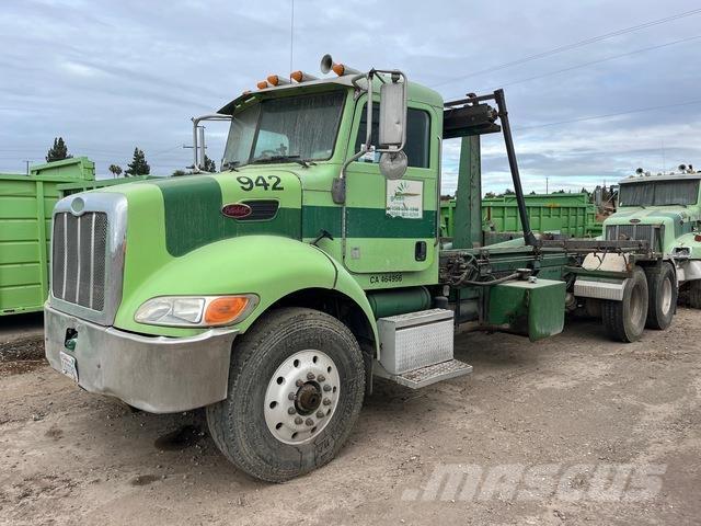 Peterbilt 330 훅 리프트 트럭