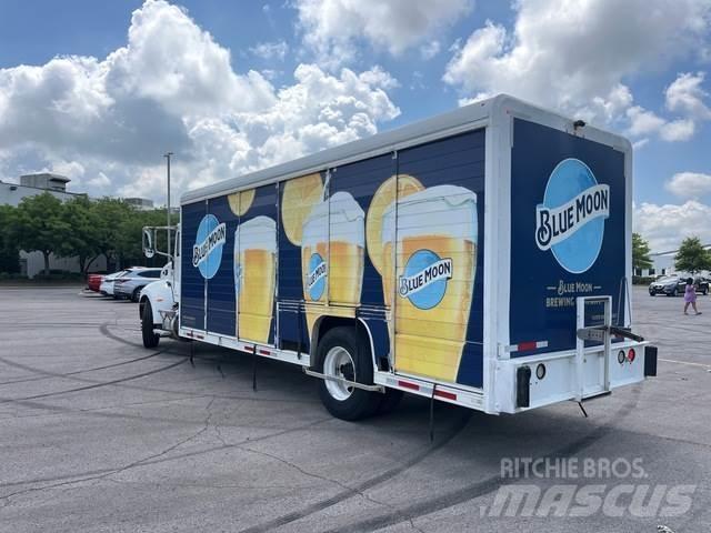 Peterbilt 337 음료 배달 트럭