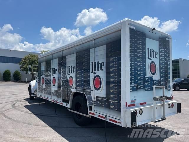 Peterbilt 337 음료 배달 트럭