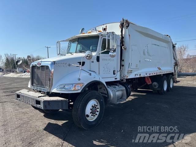 Peterbilt 348 폐기물 수거 트럭