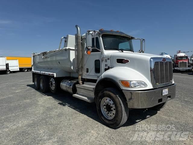 Peterbilt 348 덤프 트럭