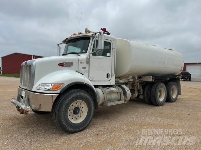 Peterbilt 348 급수차