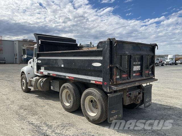 Peterbilt 348 덤프 트럭