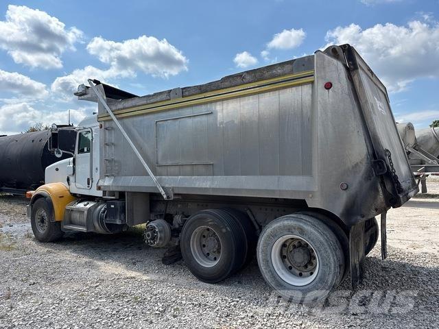 Peterbilt 367 덤프 트럭