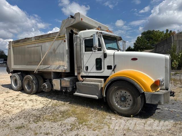 Peterbilt 367 덤프 트럭