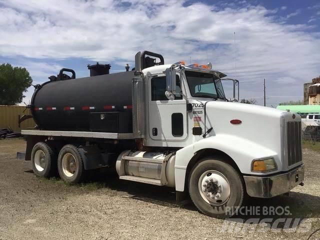 Peterbilt 385 콤비/진공 트럭