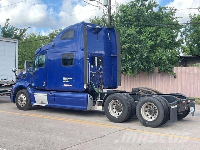 Peterbilt 587 트랙터 유닛