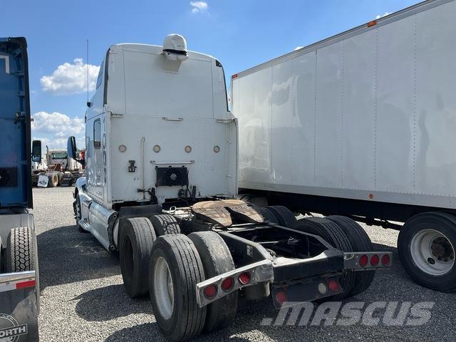 Peterbilt 587 트랙터 유닛