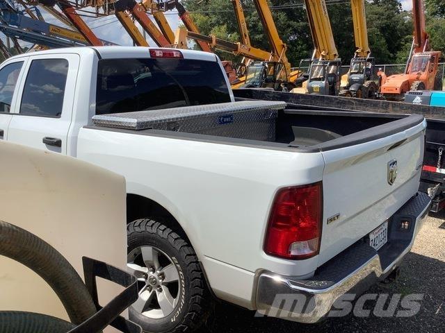 RAM 1500 픽업/드롭사이드