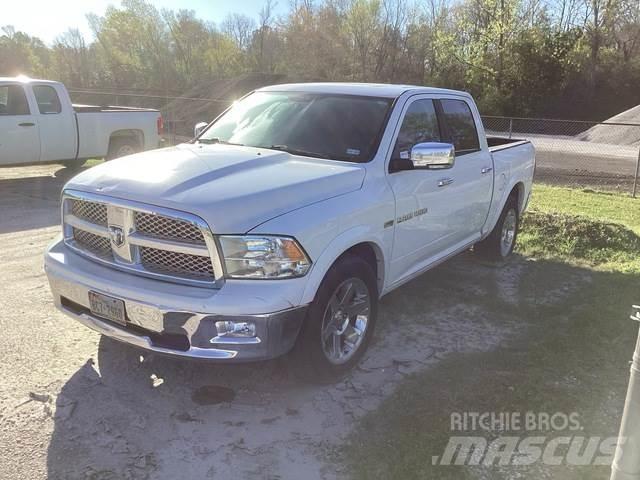 RAM 1500 ST 기타
