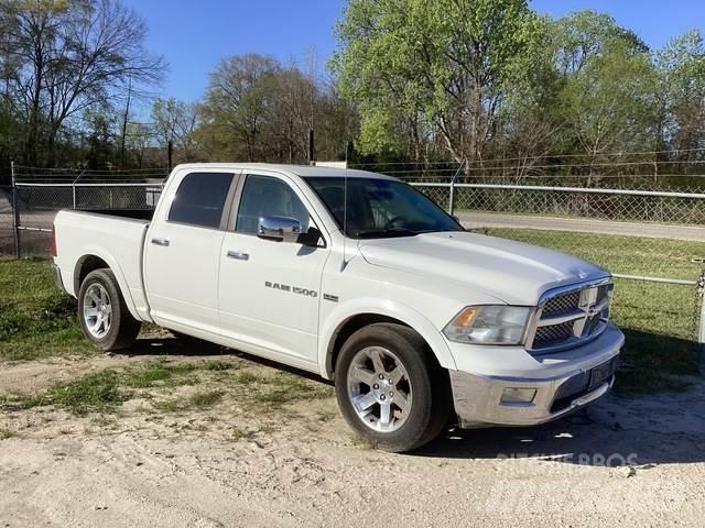 RAM 1500 ST 기타
