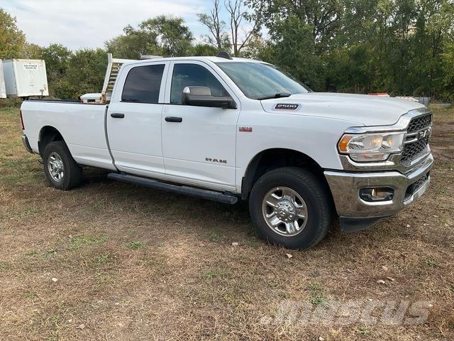 RAM 2500 픽업/드롭사이드