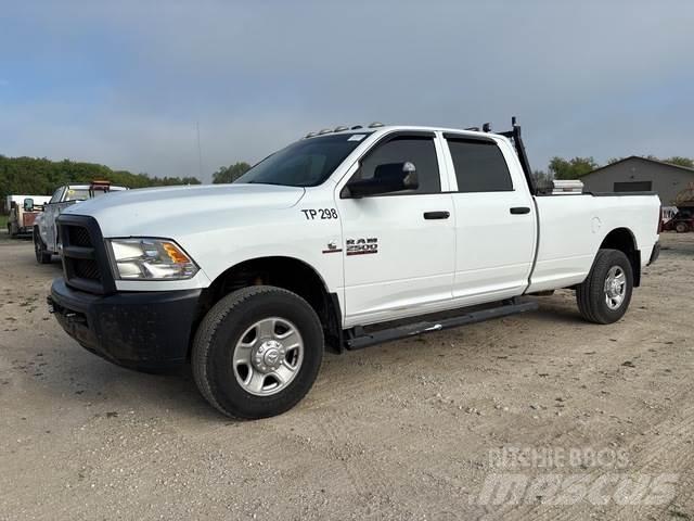 RAM 2500 ST 기타